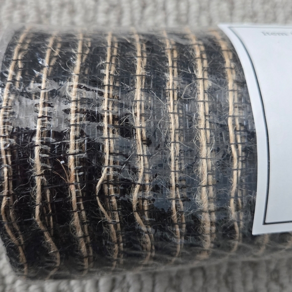 LOT OF (4) POLYPRO MESH RIBBON - BLACK AND TAN W/DECORATIVE DESIGN - Picture 2 of 5